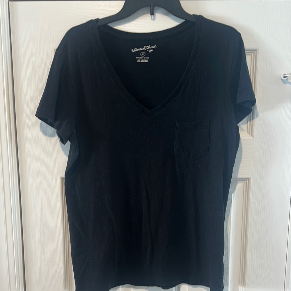Universal Thread Black Short Sleeve Tee